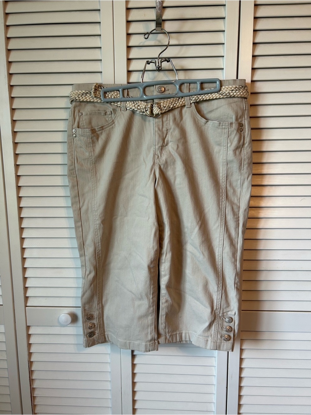 Gloria Vanderbilt Light Beige Braided-Belt Pants